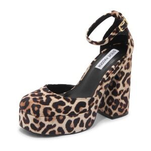 Worn once Steve Madden Tamy Leopard Print Platform High Heels Size 6